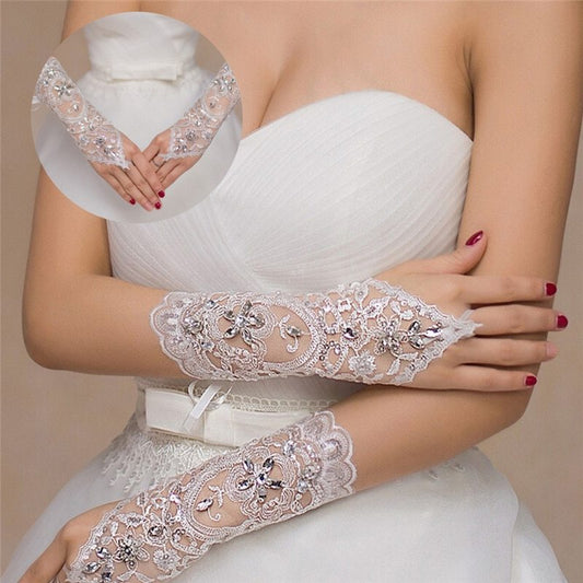 Luxe Lace Bridal Gloves